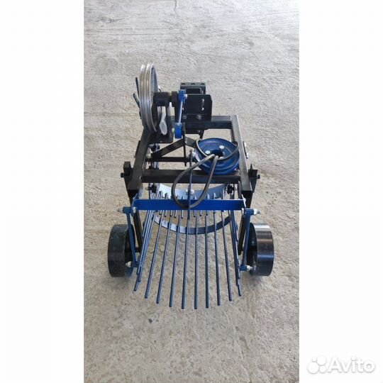 Картофелекопалка вибрационная для мотоблока
