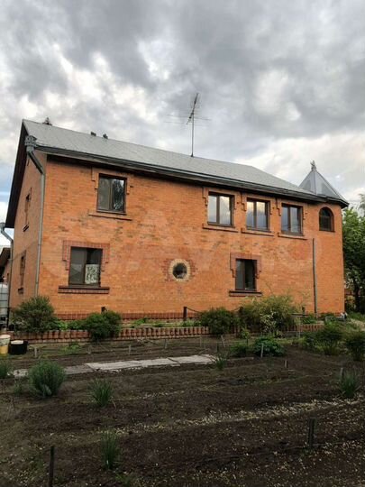 Коттедж 211 м² на участке 13 сот.