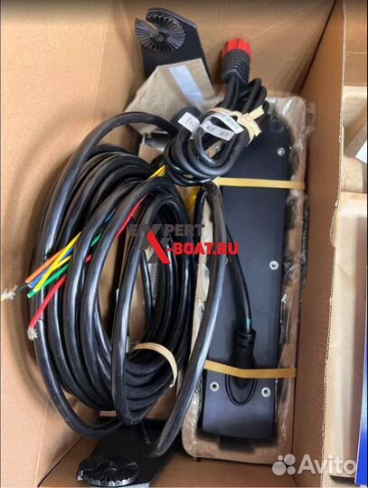 Lowrance HDS 10 PRO Active Imaging HD 3-in-1 RUS