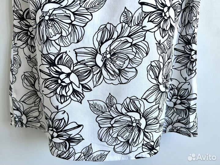 Блузка женская белая вискоза с цветами