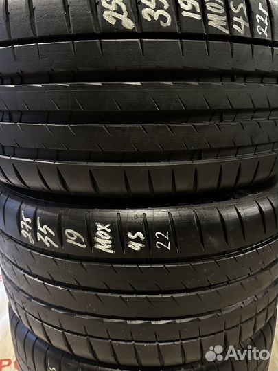 Michelin Pilot Sport 4 S 255/35 R19 и 275/35 R19 92Y