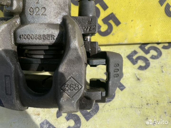 Суппорт передний правый Renault Logan 2