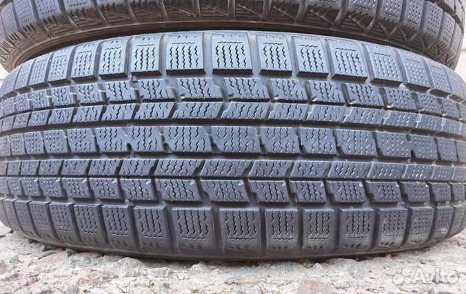 Dunlop DSX-2 215/60 R17 96H