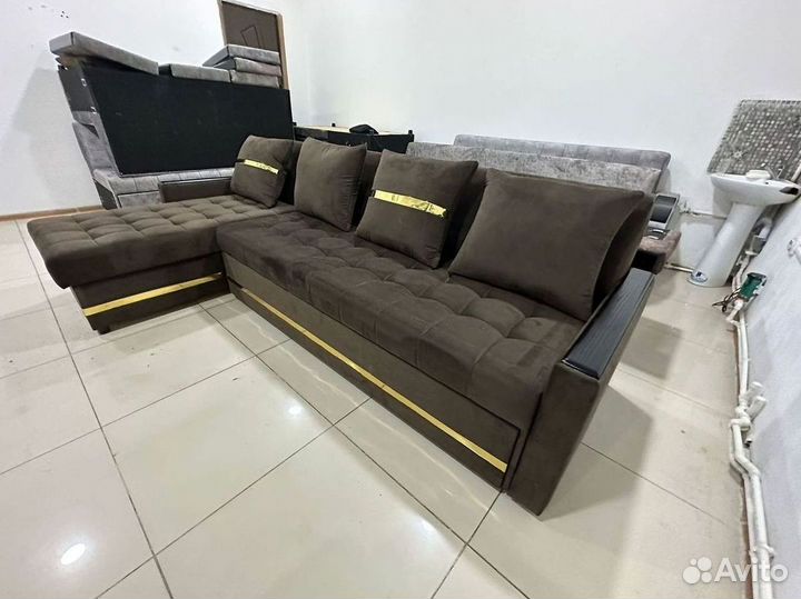 Диван угловой раскладной в наличии