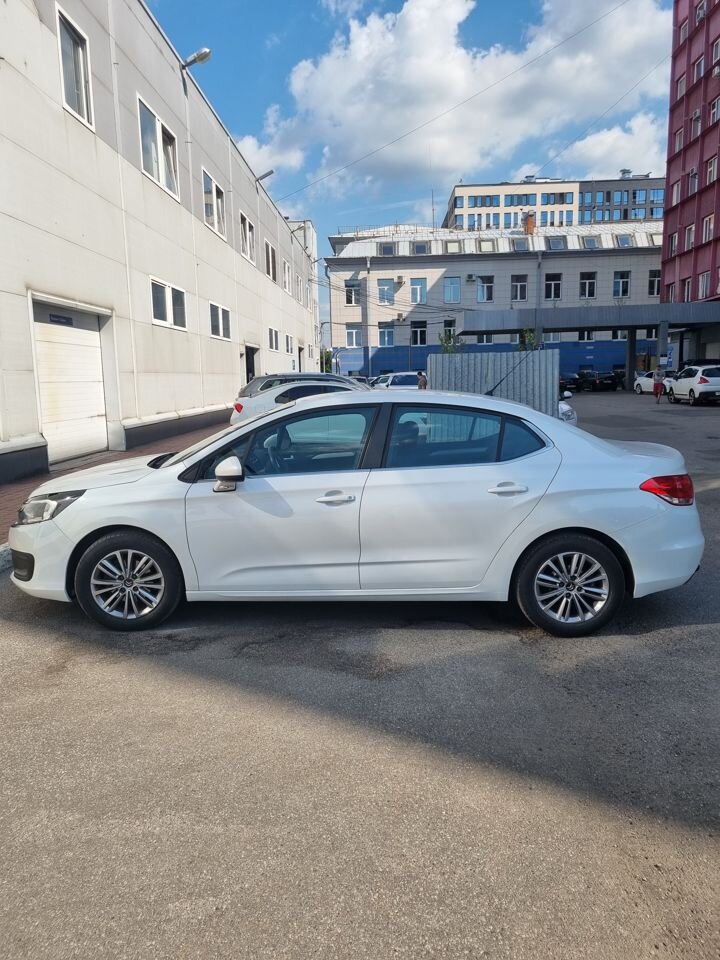 Citroen C4: фото владельца