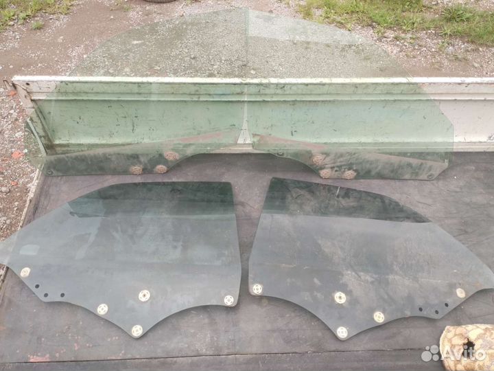 Продам стекла на чайзер