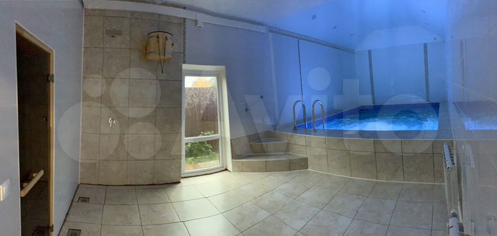 Дом 200 м² на участке 7 сот.