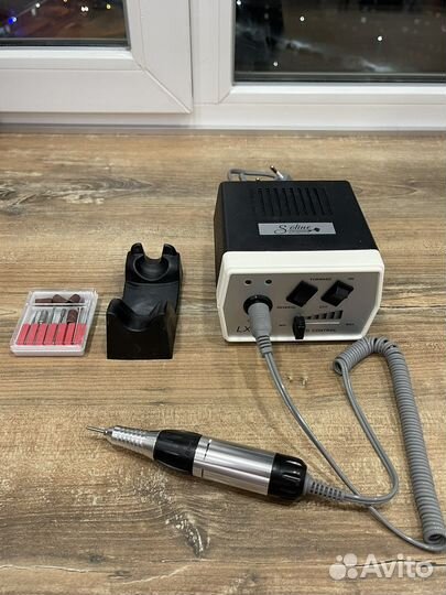 Аппарат для маникюра и педикюра