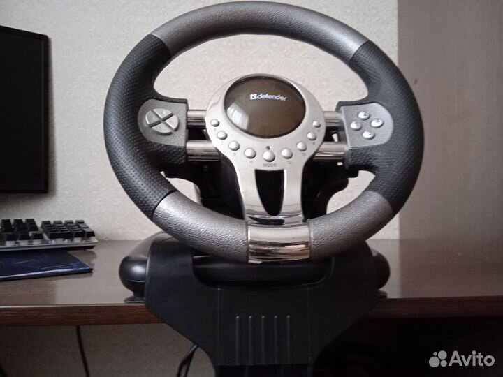 Игровой руль defender