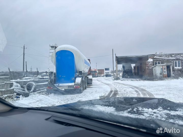 Полуприцеп цементовоз Spitzer SF 2433/2UN PM, 1999