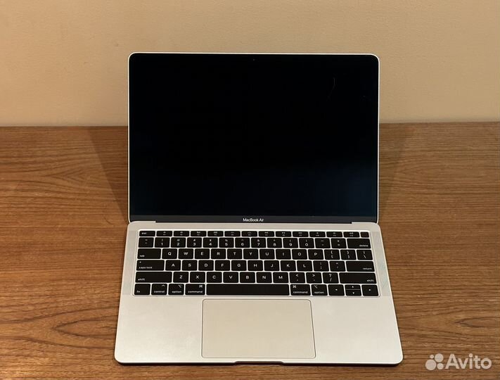 MacBook Air 2018, на запчасти,экран+корпус+батарея