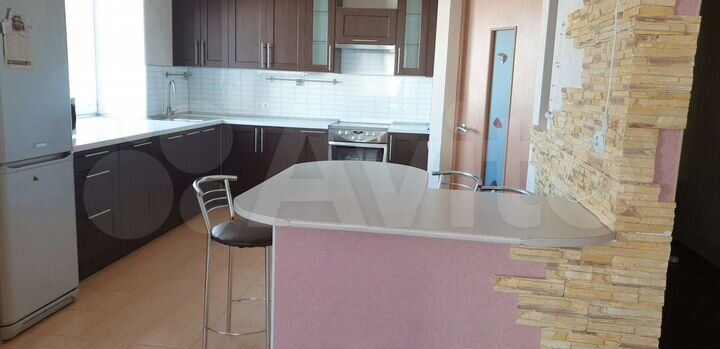 3-к. квартира, 114 м², 8/16 эт.