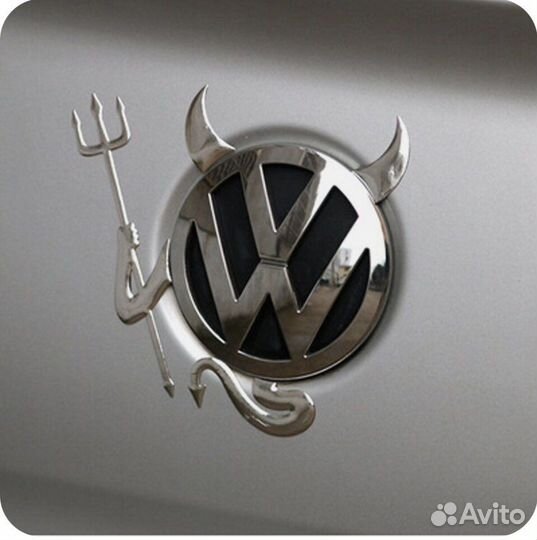 Наклейка на значок авто