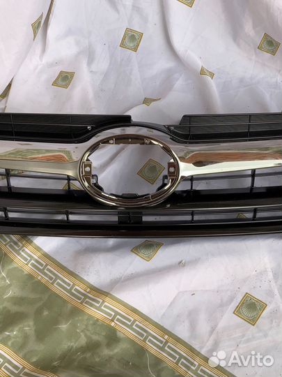 Решетка радиатора Toyota Highlander 531010E190