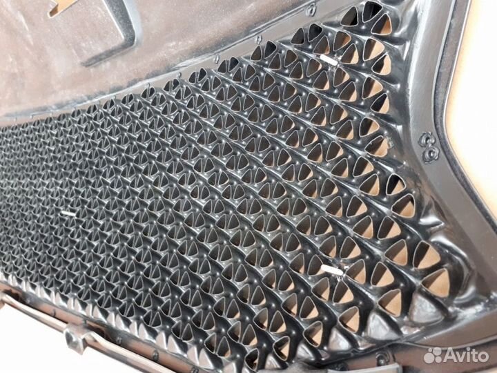 Решетка радиатора на УАЗ Патриот 