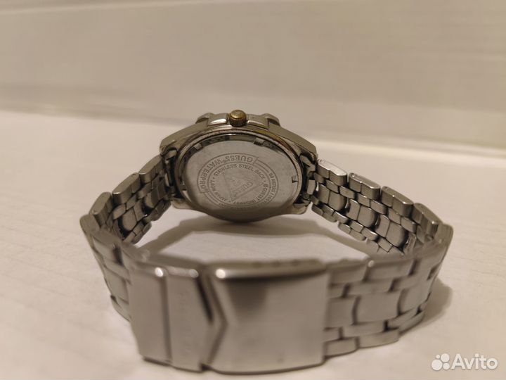 Часы Casio, Invicta, Guess