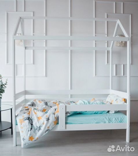 Детская кровать домик