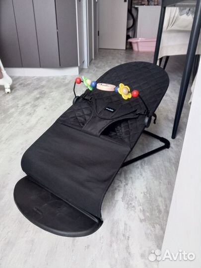 Шезлонг детский