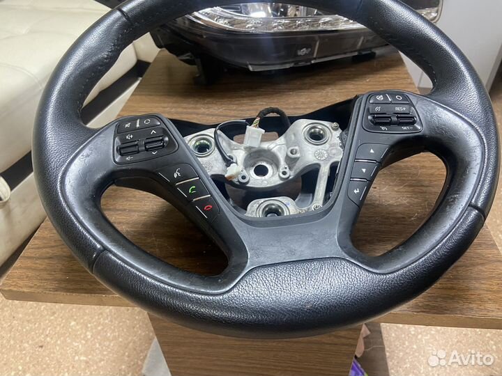 Руль Kia Ceed 2 JD 12-18г с блоком кнопок