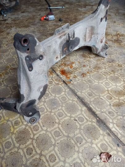 Nissan almera classic b10 подрамник