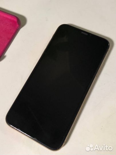 Телефон iPhone Xs