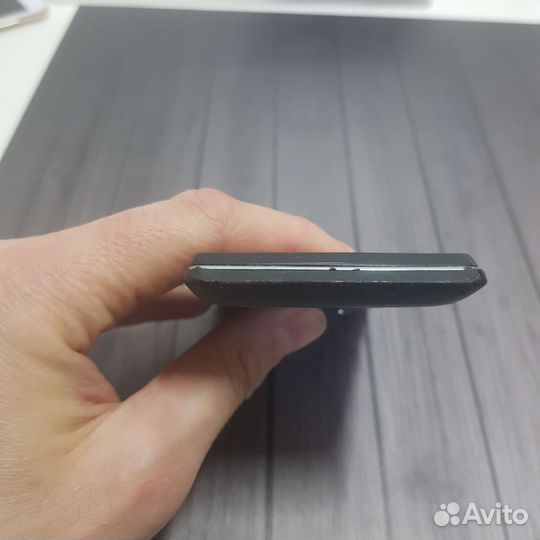 Sony Xperia L, 8 ГБ