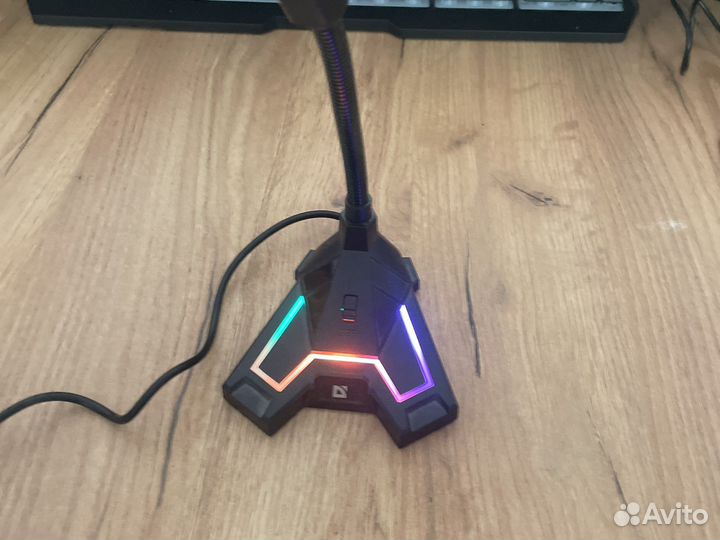 Микрофон игравой с RGB подцветкой