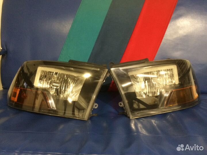 Фары dodge ram 2012 года