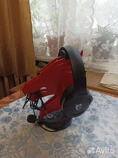 Подставка для гарнитуры MSI Дракон