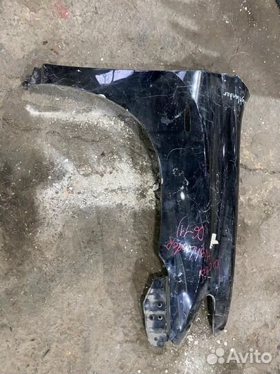 Крыло переднее правое Toyota Highlander