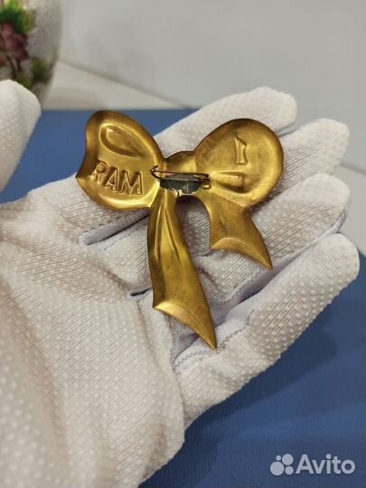 Значки 1 мая и 1917. Латунь, покраска