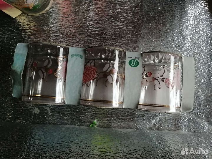 Стаканы, бокалы, рюмки