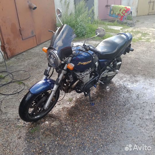 Suzuki Inazuma gsx 600