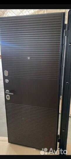 Дверь входная квартирная