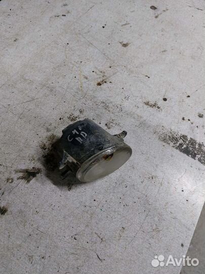 Фара противотуманная правая toyota camry 40