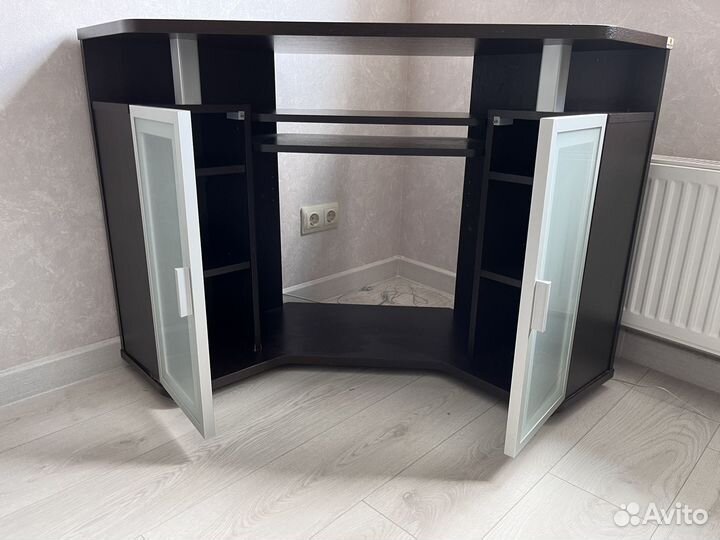 Тумба под телевизор