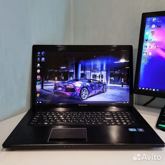 Lenovo 17.3 SSD RAM12GB I3 AMD