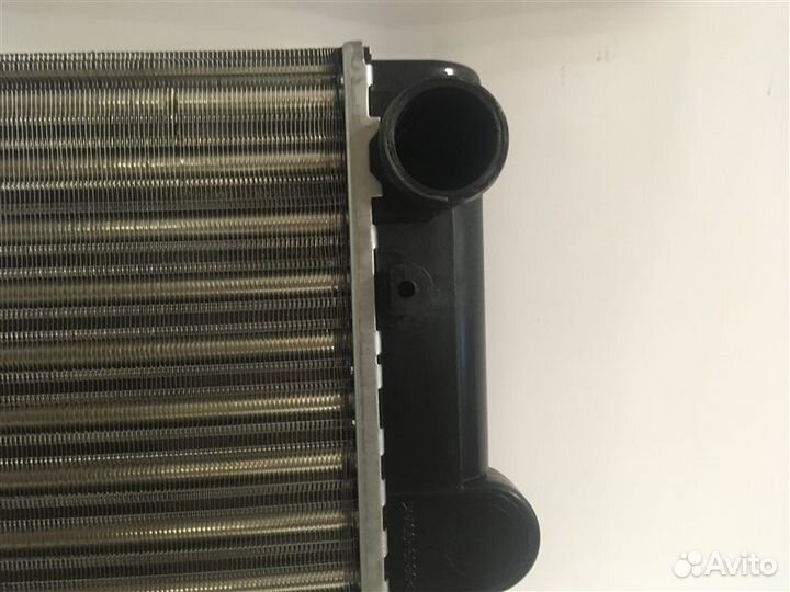 Радиатор охлаждения Volkswagen Passat B3