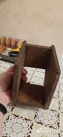 Салфетница дерево