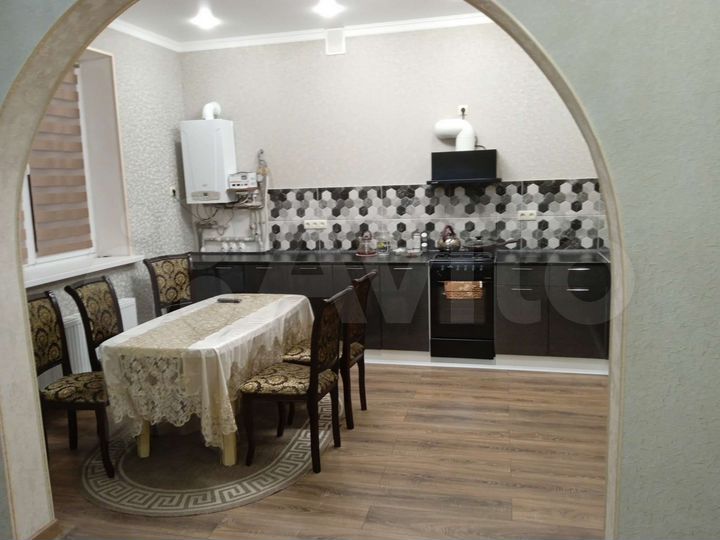 Дом 140 м² на участке 4 сот.