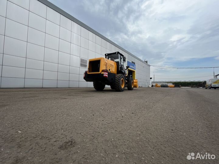 Фронтальный погрузчик Lonking CDM836N, 2023