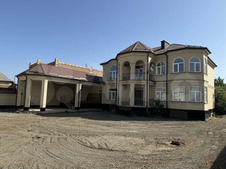 Дом 550 м² на участке 14 сот.