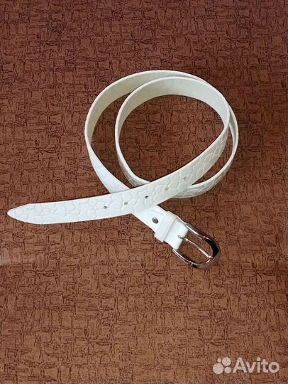 Ремень женский кожаный белый