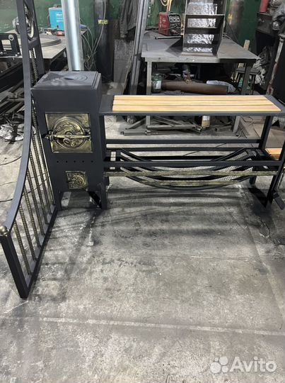 Мангал с печью под казан и крышей