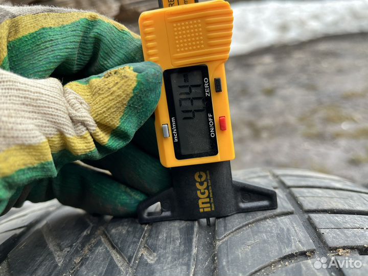 Goodyear Eagle F1 Asymmetric 3 SUV 275/45 R21