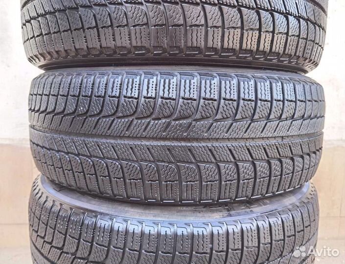 Michelin X-Ice XI3 215/60 R17 98V