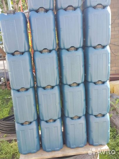 Канистра пластиковая 20 литров