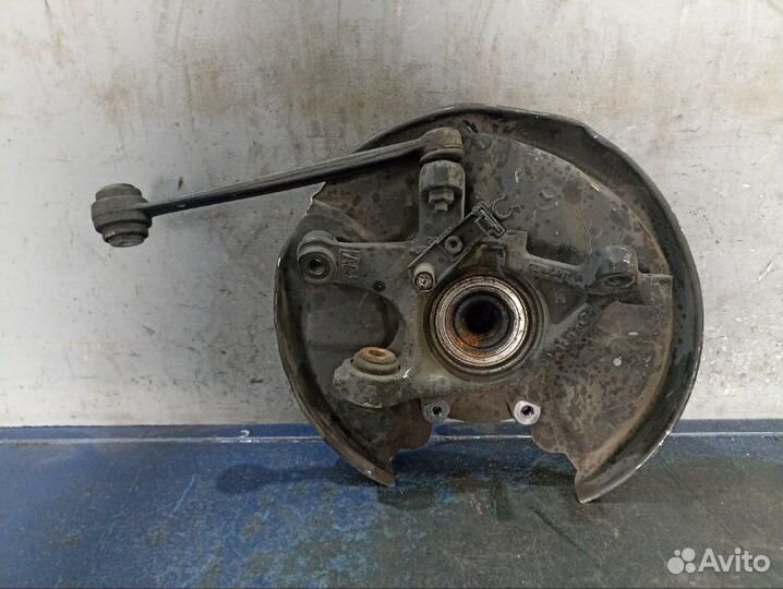 Ступица задняя правая Chrysler Crossfire