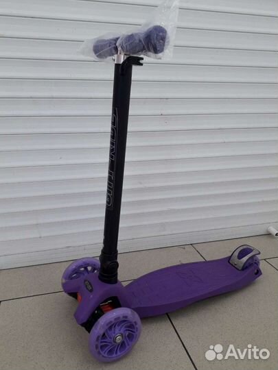 Самокат свет. колёса (Макс. нагр 60кг ) новый