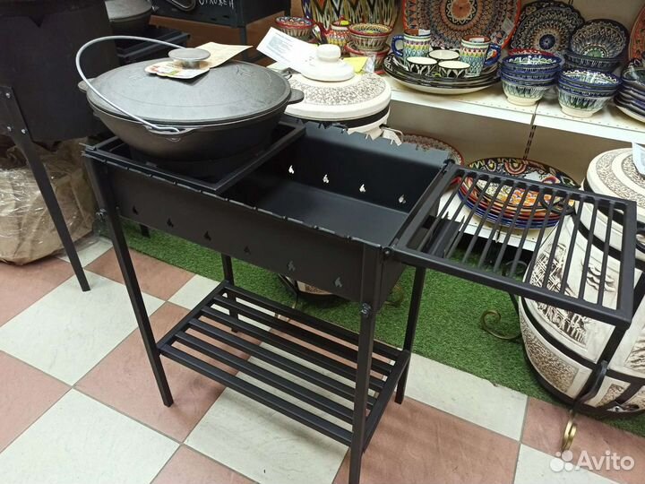Мангал с подказанником и полкой